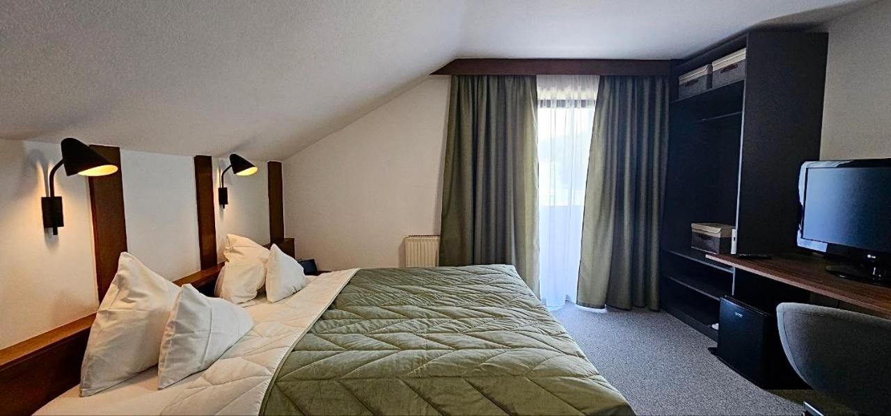Mountains Hotel Ζέεφελντ Εξωτερικό φωτογραφία